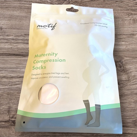 Motif Maternity Gradient Compression Socks, Size Medium 20-30 mmHg AAB0004-02 - Picture 1 of 5